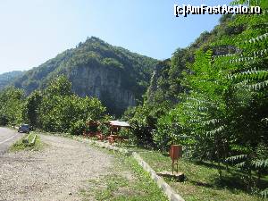[P19] Loc de odihnă pe Valea Cernei » foto by Michi
 - 
<span class="allrVoted glyphicon glyphicon-heart hidden" id="av668149"></span>
<a class="m-l-10 hidden" id="sv668149" onclick="voting_Foto_DelVot(,668149,4656)" role="button">șterge vot <span class="glyphicon glyphicon-remove"></span></a>
<a id="v9668149" class=" c-red"  onclick="voting_Foto_SetVot(668149)" role="button"><span class="glyphicon glyphicon-heart-empty"></span> <b>LIKE</b> = Votează poza</a> <img class="hidden"  id="f668149W9" src="/imagini/loader.gif" border="0" /><span class="AjErrMes hidden" id="e668149ErM"></span>