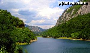 [P21] Lacul Prisaca » foto by Michi
 - 
<span class="allrVoted glyphicon glyphicon-heart hidden" id="av668151"></span>
<a class="m-l-10 hidden" id="sv668151" onclick="voting_Foto_DelVot(,668151,4656)" role="button">șterge vot <span class="glyphicon glyphicon-remove"></span></a>
<a id="v9668151" class=" c-red"  onclick="voting_Foto_SetVot(668151)" role="button"><span class="glyphicon glyphicon-heart-empty"></span> <b>LIKE</b> = Votează poza</a> <img class="hidden"  id="f668151W9" src="/imagini/loader.gif" border="0" /><span class="AjErrMes hidden" id="e668151ErM"></span>
