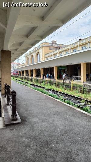 [P20] Pe peronul gării din Ploiești. » foto by tata123 🔱
 - 
<span class="allrVoted glyphicon glyphicon-heart hidden" id="av1374777"></span>
<a class="m-l-10 hidden" id="sv1374777" onclick="voting_Foto_DelVot(,1374777,4656)" role="button">șterge vot <span class="glyphicon glyphicon-remove"></span></a>
<a id="v91374777" class=" c-red"  onclick="voting_Foto_SetVot(1374777)" role="button"><span class="glyphicon glyphicon-heart-empty"></span> <b>LIKE</b> = Votează poza</a> <img class="hidden"  id="f1374777W9" src="/imagini/loader.gif" border="0" /><span class="AjErrMes hidden" id="e1374777ErM"></span>