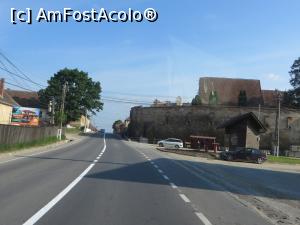 [P21] Biserica fortificată și turnul prăbușit din Rotbav.  » foto by tata123 🔱
 - 
<span class="allrVoted glyphicon glyphicon-heart hidden" id="av744244"></span>
<a class="m-l-10 hidden" id="sv744244" onclick="voting_Foto_DelVot(,744244,4656)" role="button">șterge vot <span class="glyphicon glyphicon-remove"></span></a>
<a id="v9744244" class=" c-red"  onclick="voting_Foto_SetVot(744244)" role="button"><span class="glyphicon glyphicon-heart-empty"></span> <b>LIKE</b> = Votează poza</a> <img class="hidden"  id="f744244W9" src="/imagini/loader.gif" border="0" /><span class="AjErrMes hidden" id="e744244ErM"></span>