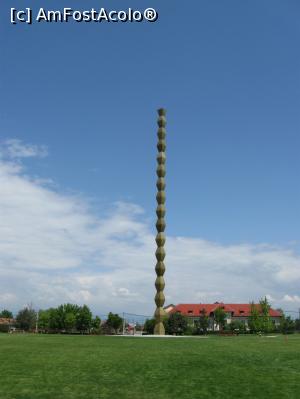[P01] Constantin Brâncuși - Coloana Infinitului - Târgu Jiu.  » foto by tata123 🔱
 - 
<span class="allrVoted glyphicon glyphicon-heart hidden" id="av1036939"></span>
<a class="m-l-10 hidden" id="sv1036939" onclick="voting_Foto_DelVot(,1036939,4656)" role="button">șterge vot <span class="glyphicon glyphicon-remove"></span></a>
<a id="v91036939" class=" c-red"  onclick="voting_Foto_SetVot(1036939)" role="button"><span class="glyphicon glyphicon-heart-empty"></span> <b>LIKE</b> = Votează poza</a> <img class="hidden"  id="f1036939W9" src="/imagini/loader.gif" border="0" /><span class="AjErrMes hidden" id="e1036939ErM"></span>