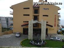 [P02] Hotelul vazut de pe drumul ce duce spre Elenite. Se vede parcarea din fata hotelului. » foto by gabitu67dica
 - 
<span class="allrVoted glyphicon glyphicon-heart hidden" id="av94837"></span>
<a class="m-l-10 hidden" id="sv94837" onclick="voting_Foto_DelVot(,94837,4657)" role="button">șterge vot <span class="glyphicon glyphicon-remove"></span></a>
<a id="v994837" class=" c-red"  onclick="voting_Foto_SetVot(94837)" role="button"><span class="glyphicon glyphicon-heart-empty"></span> <b>LIKE</b> = Votează poza</a> <img class="hidden"  id="f94837W9" src="/imagini/loader.gif" border="0" /><span class="AjErrMes hidden" id="e94837ErM"></span>