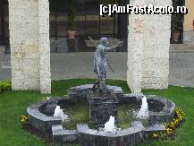 [P03] Statuia lui Caesar  de la care vine numele hotelului. » foto by gabitu67dica
 - 
<span class="allrVoted glyphicon glyphicon-heart hidden" id="av94839"></span>
<a class="m-l-10 hidden" id="sv94839" onclick="voting_Foto_DelVot(,94839,4657)" role="button">șterge vot <span class="glyphicon glyphicon-remove"></span></a>
<a id="v994839" class=" c-red"  onclick="voting_Foto_SetVot(94839)" role="button"><span class="glyphicon glyphicon-heart-empty"></span> <b>LIKE</b> = Votează poza</a> <img class="hidden"  id="f94839W9" src="/imagini/loader.gif" border="0" /><span class="AjErrMes hidden" id="e94839ErM"></span>