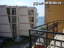 [P30] Vederea este din balconul nostru. Se vede marea lateral si hotelul Paradise Beach. » foto by gabitu67dica
 - 
<span class="allrVoted glyphicon glyphicon-heart hidden" id="av94882"></span>
<a class="m-l-10 hidden" id="sv94882" onclick="voting_Foto_DelVot(,94882,4657)" role="button">șterge vot <span class="glyphicon glyphicon-remove"></span></a>
<a id="v994882" class=" c-red"  onclick="voting_Foto_SetVot(94882)" role="button"><span class="glyphicon glyphicon-heart-empty"></span> <b>LIKE</b> = Votează poza</a> <img class="hidden"  id="f94882W9" src="/imagini/loader.gif" border="0" /><span class="AjErrMes hidden" id="e94882ErM"></span>