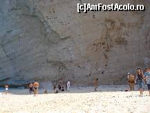 [P52] la navagio.....nisip alb si perete inalt » foto by Alb
 - 
<span class="allrVoted glyphicon glyphicon-heart hidden" id="av44072"></span>
<a class="m-l-10 hidden" id="sv44072" onclick="voting_Foto_DelVot(,44072,4661)" role="button">șterge vot <span class="glyphicon glyphicon-remove"></span></a>
<a id="v944072" class=" c-red"  onclick="voting_Foto_SetVot(44072)" role="button"><span class="glyphicon glyphicon-heart-empty"></span> <b>LIKE</b> = Votează poza</a> <img class="hidden"  id="f44072W9" src="/imagini/loader.gif" border="0" /><span class="AjErrMes hidden" id="e44072ErM"></span>