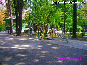 [P01] Locul cu aparate de fitness din parcul Tg. Jiu » foto by Dania
 - 
<span class="allrVoted glyphicon glyphicon-heart hidden" id="av582111"></span>
<a class="m-l-10 hidden" id="sv582111" onclick="voting_Foto_DelVot(,582111,4665)" role="button">șterge vot <span class="glyphicon glyphicon-remove"></span></a>
<a id="v9582111" class=" c-red"  onclick="voting_Foto_SetVot(582111)" role="button"><span class="glyphicon glyphicon-heart-empty"></span> <b>LIKE</b> = Votează poza</a> <img class="hidden"  id="f582111W9" src="/imagini/loader.gif" border="0" /><span class="AjErrMes hidden" id="e582111ErM"></span>