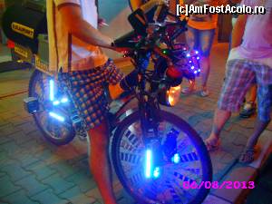 [P04] Bicicleta tunata cu laptop si difuzoare care ne incanta seara pe la bazare » foto by Dania
 - 
<span class="allrVoted glyphicon glyphicon-heart hidden" id="av515417"></span>
<a class="m-l-10 hidden" id="sv515417" onclick="voting_Foto_DelVot(,515417,4666)" role="button">șterge vot <span class="glyphicon glyphicon-remove"></span></a>
<a id="v9515417" class=" c-red"  onclick="voting_Foto_SetVot(515417)" role="button"><span class="glyphicon glyphicon-heart-empty"></span> <b>LIKE</b> = Votează poza</a> <img class="hidden"  id="f515417W9" src="/imagini/loader.gif" border="0" /><span class="AjErrMes hidden" id="e515417ErM"></span>
