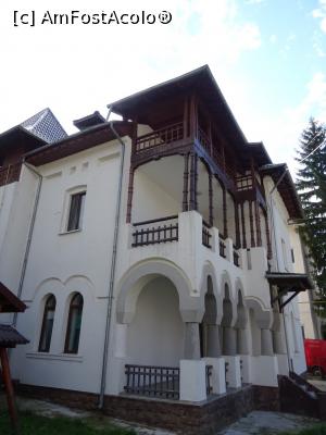 [P24] Arhitectură în Băile Olănești.  » foto by tata123 🔱
 - 
<span class="allrVoted glyphicon glyphicon-heart hidden" id="av983514"></span>
<a class="m-l-10 hidden" id="sv983514" onclick="voting_Foto_DelVot(,983514,4666)" role="button">șterge vot <span class="glyphicon glyphicon-remove"></span></a>
<a id="v9983514" class=" c-red"  onclick="voting_Foto_SetVot(983514)" role="button"><span class="glyphicon glyphicon-heart-empty"></span> <b>LIKE</b> = Votează poza</a> <img class="hidden"  id="f983514W9" src="/imagini/loader.gif" border="0" /><span class="AjErrMes hidden" id="e983514ErM"></span>