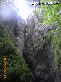 [P07] Blocuri de piatra sarutandu-se » foto by krondia*
 - 
<span class="allrVoted glyphicon glyphicon-heart hidden" id="av43346"></span>
<a class="m-l-10 hidden" id="sv43346" onclick="voting_Foto_DelVot(,43346,4684)" role="button">șterge vot <span class="glyphicon glyphicon-remove"></span></a>
<a id="v943346" class=" c-red"  onclick="voting_Foto_SetVot(43346)" role="button"><span class="glyphicon glyphicon-heart-empty"></span> <b>LIKE</b> = Votează poza</a> <img class="hidden"  id="f43346W9" src="/imagini/loader.gif" border="0" /><span class="AjErrMes hidden" id="e43346ErM"></span>