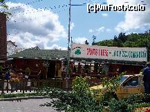 [P17] Restaurant Irish House - Sinaia » foto by Lumis66
 - 
<span class="allrVoted glyphicon glyphicon-heart hidden" id="av277799"></span>
<a class="m-l-10 hidden" id="sv277799" onclick="voting_Foto_DelVot(,277799,4690)" role="button">șterge vot <span class="glyphicon glyphicon-remove"></span></a>
<a id="v9277799" class=" c-red"  onclick="voting_Foto_SetVot(277799)" role="button"><span class="glyphicon glyphicon-heart-empty"></span> <b>LIKE</b> = Votează poza</a> <img class="hidden"  id="f277799W9" src="/imagini/loader.gif" border="0" /><span class="AjErrMes hidden" id="e277799ErM"></span>
