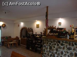 [P32] Restaurantul unguresc Alex - barul de la primul nivel al restaurantului.  » foto by Floryn81
 - 
<span class="allrVoted glyphicon glyphicon-heart hidden" id="av776807"></span>
<a class="m-l-10 hidden" id="sv776807" onclick="voting_Foto_DelVot(,776807,4690)" role="button">șterge vot <span class="glyphicon glyphicon-remove"></span></a>
<a id="v9776807" class=" c-red"  onclick="voting_Foto_SetVot(776807)" role="button"><span class="glyphicon glyphicon-heart-empty"></span> <b>LIKE</b> = Votează poza</a> <img class="hidden"  id="f776807W9" src="/imagini/loader.gif" border="0" /><span class="AjErrMes hidden" id="e776807ErM"></span>