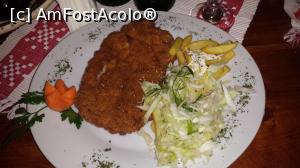 [P06] Snitel cu cartofi prajiti si salata de varza alba.  » foto by iulian68
 - 
<span class="allrVoted glyphicon glyphicon-heart hidden" id="av966747"></span>
<a class="m-l-10 hidden" id="sv966747" onclick="voting_Foto_DelVot(,966747,4690)" role="button">șterge vot <span class="glyphicon glyphicon-remove"></span></a>
<a id="v9966747" class=" c-red"  onclick="voting_Foto_SetVot(966747)" role="button"><span class="glyphicon glyphicon-heart-empty"></span> <b>LIKE</b> = Votează poza</a> <img class="hidden"  id="f966747W9" src="/imagini/loader.gif" border="0" /><span class="AjErrMes hidden" id="e966747ErM"></span>