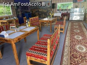 [P02] Restaurantul turcesc Green Grill din Sinaia. Locuri libere, pe alese, intr-o zi de sambata, la sfarsit de septembrie. » foto by Floria
 - 
<span class="allrVoted glyphicon glyphicon-heart hidden" id="av1287898"></span>
<a class="m-l-10 hidden" id="sv1287898" onclick="voting_Foto_DelVot(,1287898,4690)" role="button">șterge vot <span class="glyphicon glyphicon-remove"></span></a>
<a id="v91287898" class=" c-red"  onclick="voting_Foto_SetVot(1287898)" role="button"><span class="glyphicon glyphicon-heart-empty"></span> <b>LIKE</b> = Votează poza</a> <img class="hidden"  id="f1287898W9" src="/imagini/loader.gif" border="0" /><span class="AjErrMes hidden" id="e1287898ErM"></span>