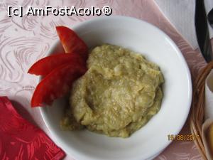 [P04] Salata de vinete. Yammi.  » foto by Storia
 - 
<span class="allrVoted glyphicon glyphicon-heart hidden" id="av893112"></span>
<a class="m-l-10 hidden" id="sv893112" onclick="voting_Foto_DelVot(,893112,4690)" role="button">șterge vot <span class="glyphicon glyphicon-remove"></span></a>
<a id="v9893112" class=" c-red"  onclick="voting_Foto_SetVot(893112)" role="button"><span class="glyphicon glyphicon-heart-empty"></span> <b>LIKE</b> = Votează poza</a> <img class="hidden"  id="f893112W9" src="/imagini/loader.gif" border="0" /><span class="AjErrMes hidden" id="e893112ErM"></span>