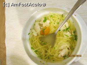 [P07] Supa de pui, foarte gustoasa » foto by Storia
 - 
<span class="allrVoted glyphicon glyphicon-heart hidden" id="av1100127"></span>
<a class="m-l-10 hidden" id="sv1100127" onclick="voting_Foto_DelVot(,1100127,4690)" role="button">șterge vot <span class="glyphicon glyphicon-remove"></span></a>
<a id="v91100127" class=" c-red"  onclick="voting_Foto_SetVot(1100127)" role="button"><span class="glyphicon glyphicon-heart-empty"></span> <b>LIKE</b> = Votează poza</a> <img class="hidden"  id="f1100127W9" src="/imagini/loader.gif" border="0" /><span class="AjErrMes hidden" id="e1100127ErM"></span>