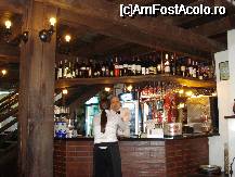 [P09] Taverna Sarbului - barul restaurantului este f.bine aproviziuonat » foto by Diaura*
 - 
<span class="allrVoted glyphicon glyphicon-heart hidden" id="av50751"></span>
<a class="m-l-10 hidden" id="sv50751" onclick="voting_Foto_DelVot(,50751,4690)" role="button">șterge vot <span class="glyphicon glyphicon-remove"></span></a>
<a id="v950751" class=" c-red"  onclick="voting_Foto_SetVot(50751)" role="button"><span class="glyphicon glyphicon-heart-empty"></span> <b>LIKE</b> = Votează poza</a> <img class="hidden"  id="f50751W9" src="/imagini/loader.gif" border="0" /><span class="AjErrMes hidden" id="e50751ErM"></span>