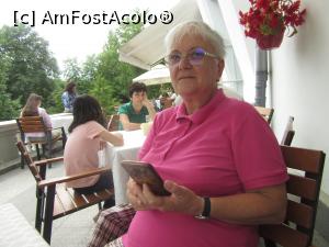 [P13] Nepoata mea Cristina venită din Bacău să mă vadă » foto by Michi
 - 
<span class="allrVoted glyphicon glyphicon-heart hidden" id="av1325814"></span>
<a class="m-l-10 hidden" id="sv1325814" onclick="voting_Foto_DelVot(,1325814,4690)" role="button">șterge vot <span class="glyphicon glyphicon-remove"></span></a>
<a id="v91325814" class=" c-red"  onclick="voting_Foto_SetVot(1325814)" role="button"><span class="glyphicon glyphicon-heart-empty"></span> <b>LIKE</b> = Votează poza</a> <img class="hidden"  id="f1325814W9" src="/imagini/loader.gif" border="0" /><span class="AjErrMes hidden" id="e1325814ErM"></span>