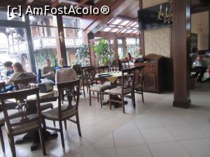[P03] Zic că restaurantul are o notă de bun gust.  » foto by Michi
 - 
<span class="allrVoted glyphicon glyphicon-heart hidden" id="av719299"></span>
<a class="m-l-10 hidden" id="sv719299" onclick="voting_Foto_DelVot(,719299,4690)" role="button">șterge vot <span class="glyphicon glyphicon-remove"></span></a>
<a id="v9719299" class=" c-red"  onclick="voting_Foto_SetVot(719299)" role="button"><span class="glyphicon glyphicon-heart-empty"></span> <b>LIKE</b> = Votează poza</a> <img class="hidden"  id="f719299W9" src="/imagini/loader.gif" border="0" /><span class="AjErrMes hidden" id="e719299ErM"></span>