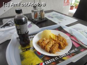[P14] Sarmale 12 lei, mamaliguta 2 lei, pepsi 3 lei » foto by Michi
 - 
<span class="allrVoted glyphicon glyphicon-heart hidden" id="av980034"></span>
<a class="m-l-10 hidden" id="sv980034" onclick="voting_Foto_DelVot(,980034,4690)" role="button">șterge vot <span class="glyphicon glyphicon-remove"></span></a>
<a id="v9980034" class=" c-red"  onclick="voting_Foto_SetVot(980034)" role="button"><span class="glyphicon glyphicon-heart-empty"></span> <b>LIKE</b> = Votează poza</a> <img class="hidden"  id="f980034W9" src="/imagini/loader.gif" border="0" /><span class="AjErrMes hidden" id="e980034ErM"></span>