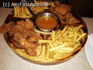[P11] Piept de curcan în crustă crocantă cu cartofi prăjiți și sos de mango. Minunat!  » foto by fredutza
 - 
<span class="allrVoted glyphicon glyphicon-heart hidden" id="av1057236"></span>
<a class="m-l-10 hidden" id="sv1057236" onclick="voting_Foto_DelVot(,1057236,4690)" role="button">șterge vot <span class="glyphicon glyphicon-remove"></span></a>
<a id="v91057236" class=" c-red"  onclick="voting_Foto_SetVot(1057236)" role="button"><span class="glyphicon glyphicon-heart-empty"></span> <b>LIKE</b> = Votează poza</a> <img class="hidden"  id="f1057236W9" src="/imagini/loader.gif" border="0" /><span class="AjErrMes hidden" id="e1057236ErM"></span>