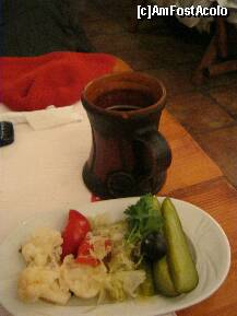 [P03] Vinul fiert si salata de muraturi asortate » foto by romanitzaa
 - 
<span class="allrVoted glyphicon glyphicon-heart hidden" id="av171442"></span>
<a class="m-l-10 hidden" id="sv171442" onclick="voting_Foto_DelVot(,171442,4690)" role="button">șterge vot <span class="glyphicon glyphicon-remove"></span></a>
<a id="v9171442" class=" c-red"  onclick="voting_Foto_SetVot(171442)" role="button"><span class="glyphicon glyphicon-heart-empty"></span> <b>LIKE</b> = Votează poza</a> <img class="hidden"  id="f171442W9" src="/imagini/loader.gif" border="0" /><span class="AjErrMes hidden" id="e171442ErM"></span>