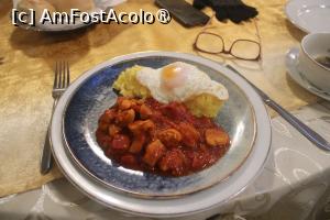 [P14] Craiova, Restaurantul Minerva, Tochitură oltenească » foto by mprofeanu
 - 
<span class="allrVoted glyphicon glyphicon-heart hidden" id="av1407523"></span>
<a class="m-l-10 hidden" id="sv1407523" onclick="voting_Foto_DelVot(,1407523,4701)" role="button">șterge vot <span class="glyphicon glyphicon-remove"></span></a>
<a id="v91407523" class=" c-red"  onclick="voting_Foto_SetVot(1407523)" role="button"><span class="glyphicon glyphicon-heart-empty"></span> <b>LIKE</b> = Votează poza</a> <img class="hidden"  id="f1407523W9" src="/imagini/loader.gif" border="0" /><span class="AjErrMes hidden" id="e1407523ErM"></span>