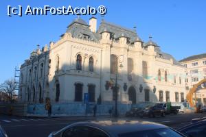 [P25] Craiova, Primăria » foto by mprofeanu
 - 
<span class="allrVoted glyphicon glyphicon-heart hidden" id="av1407534"></span>
<a class="m-l-10 hidden" id="sv1407534" onclick="voting_Foto_DelVot(,1407534,4701)" role="button">șterge vot <span class="glyphicon glyphicon-remove"></span></a>
<a id="v91407534" class=" c-red"  onclick="voting_Foto_SetVot(1407534)" role="button"><span class="glyphicon glyphicon-heart-empty"></span> <b>LIKE</b> = Votează poza</a> <img class="hidden"  id="f1407534W9" src="/imagini/loader.gif" border="0" /><span class="AjErrMes hidden" id="e1407534ErM"></span>