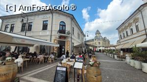 [P37] Terasa Restaurantului Ardelenesc Oșanu, Centrul Vechi - Craiova » foto by vlado2
 - 
<span class="allrVoted glyphicon glyphicon-heart hidden" id="av1525031"></span>
<a class="m-l-10 hidden" id="sv1525031" onclick="voting_Foto_DelVot(,1525031,4701)" role="button">șterge vot <span class="glyphicon glyphicon-remove"></span></a>
<a id="v91525031" class=" c-red"  onclick="voting_Foto_SetVot(1525031)" role="button"><span class="glyphicon glyphicon-heart-empty"></span> <b>LIKE</b> = Votează poza</a> <img class="hidden"  id="f1525031W9" src="/imagini/loader.gif" border="0" /><span class="AjErrMes hidden" id="e1525031ErM"></span>