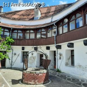 [P21] Brașov, Cetățuia de la Straja, Potcoava Interioară, clădiri și Fântâna cetățuii » foto by mprofeanu
 - 
<span class="allrVoted glyphicon glyphicon-heart hidden" id="av1436567"></span>
<a class="m-l-10 hidden" id="sv1436567" onclick="voting_Foto_DelVot(,1436567,4703)" role="button">șterge vot <span class="glyphicon glyphicon-remove"></span></a>
<a id="v91436567" class=" c-red"  onclick="voting_Foto_SetVot(1436567)" role="button"><span class="glyphicon glyphicon-heart-empty"></span> <b>LIKE</b> = Votează poza</a> <img class="hidden"  id="f1436567W9" src="/imagini/loader.gif" border="0" /><span class="AjErrMes hidden" id="e1436567ErM"></span>