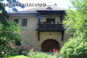 [P57] Suceava, Muzeul Etnografic Hanul Domnesc, frumoasă clădire! » foto by mprofeanu
 - 
<span class="allrVoted glyphicon glyphicon-heart hidden" id="av1323183"></span>
<a class="m-l-10 hidden" id="sv1323183" onclick="voting_Foto_DelVot(,1323183,4721)" role="button">șterge vot <span class="glyphicon glyphicon-remove"></span></a>
<a id="v91323183" class=" c-red"  onclick="voting_Foto_SetVot(1323183)" role="button"><span class="glyphicon glyphicon-heart-empty"></span> <b>LIKE</b> = Votează poza</a> <img class="hidden"  id="f1323183W9" src="/imagini/loader.gif" border="0" /><span class="AjErrMes hidden" id="e1323183ErM"></span>