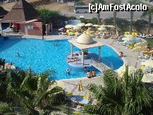 [P02] Piscina principala si jacuzzi-ul in coltul din dreapta sus. » foto by Simonaaa*
 - 
<span class="allrVoted glyphicon glyphicon-heart hidden" id="av237580"></span>
<a class="m-l-10 hidden" id="sv237580" onclick="voting_Foto_DelVot(,237580,4724)" role="button">șterge vot <span class="glyphicon glyphicon-remove"></span></a>
<a id="v9237580" class=" c-red"  onclick="voting_Foto_SetVot(237580)" role="button"><span class="glyphicon glyphicon-heart-empty"></span> <b>LIKE</b> = Votează poza</a> <img class="hidden"  id="f237580W9" src="/imagini/loader.gif" border="0" /><span class="AjErrMes hidden" id="e237580ErM"></span>