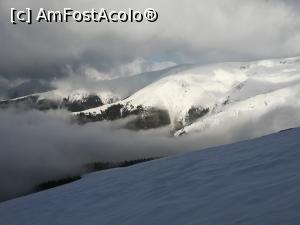 [P15] Spre Varful Păpușa » foto by Mika
 - 
<span class="allrVoted glyphicon glyphicon-heart hidden" id="av1220773"></span>
<a class="m-l-10 hidden" id="sv1220773" onclick="voting_Foto_DelVot(,1220773,4725)" role="button">șterge vot <span class="glyphicon glyphicon-remove"></span></a>
<a id="v91220773" class=" c-red"  onclick="voting_Foto_SetVot(1220773)" role="button"><span class="glyphicon glyphicon-heart-empty"></span> <b>LIKE</b> = Votează poza</a> <img class="hidden"  id="f1220773W9" src="/imagini/loader.gif" border="0" /><span class="AjErrMes hidden" id="e1220773ErM"></span>