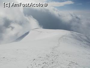 [P18] Spre Varful Păpușa » foto by Mika
 - 
<span class="allrVoted glyphicon glyphicon-heart hidden" id="av1220776"></span>
<a class="m-l-10 hidden" id="sv1220776" onclick="voting_Foto_DelVot(,1220776,4725)" role="button">șterge vot <span class="glyphicon glyphicon-remove"></span></a>
<a id="v91220776" class=" c-red"  onclick="voting_Foto_SetVot(1220776)" role="button"><span class="glyphicon glyphicon-heart-empty"></span> <b>LIKE</b> = Votează poza</a> <img class="hidden"  id="f1220776W9" src="/imagini/loader.gif" border="0" /><span class="AjErrMes hidden" id="e1220776ErM"></span>