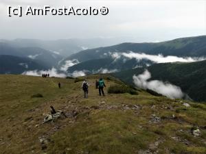 [P16] Vedere de sus, din golul alpin.  » foto by Mika
 - 
<span class="allrVoted glyphicon glyphicon-heart hidden" id="av1116344"></span>
<a class="m-l-10 hidden" id="sv1116344" onclick="voting_Foto_DelVot(,1116344,4725)" role="button">șterge vot <span class="glyphicon glyphicon-remove"></span></a>
<a id="v91116344" class=" c-red"  onclick="voting_Foto_SetVot(1116344)" role="button"><span class="glyphicon glyphicon-heart-empty"></span> <b>LIKE</b> = Votează poza</a> <img class="hidden"  id="f1116344W9" src="/imagini/loader.gif" border="0" /><span class="AjErrMes hidden" id="e1116344ErM"></span>