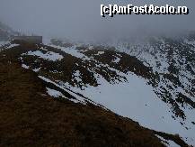 [P10] Muntii Iezer-Papusa >>> Refugiul Iezer - ceata s-a mai ridicat un pic » foto by boreal2007
 - 
<span class="allrVoted glyphicon glyphicon-heart hidden" id="av44017"></span>
<a class="m-l-10 hidden" id="sv44017" onclick="voting_Foto_DelVot(,44017,4725)" role="button">șterge vot <span class="glyphicon glyphicon-remove"></span></a>
<a id="v944017" class=" c-red"  onclick="voting_Foto_SetVot(44017)" role="button"><span class="glyphicon glyphicon-heart-empty"></span> <b>LIKE</b> = Votează poza</a> <img class="hidden"  id="f44017W9" src="/imagini/loader.gif" border="0" /><span class="AjErrMes hidden" id="e44017ErM"></span>
