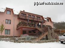 [P17] Pensiunea Anett - Valea Aleului. » foto by presario
 - 
<span class="allrVoted glyphicon glyphicon-heart hidden" id="av44052"></span>
<a class="m-l-10 hidden" id="sv44052" onclick="voting_Foto_DelVot(,44052,4728)" role="button">șterge vot <span class="glyphicon glyphicon-remove"></span></a>
<a id="v944052" class=" c-red"  onclick="voting_Foto_SetVot(44052)" role="button"><span class="glyphicon glyphicon-heart-empty"></span> <b>LIKE</b> = Votează poza</a> <img class="hidden"  id="f44052W9" src="/imagini/loader.gif" border="0" /><span class="AjErrMes hidden" id="e44052ErM"></span>
