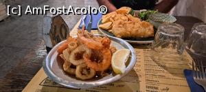 [P27] Ristorante Porto Fish&Chips, calamari e gamberi, fish&chips » foto by irinad
 - 
<span class="allrVoted glyphicon glyphicon-heart hidden" id="av1385866"></span>
<a class="m-l-10 hidden" id="sv1385866" onclick="voting_Foto_DelVot(,1385866,4732)" role="button">șterge vot <span class="glyphicon glyphicon-remove"></span></a>
<a id="v91385866" class=" c-red"  onclick="voting_Foto_SetVot(1385866)" role="button"><span class="glyphicon glyphicon-heart-empty"></span> <b>LIKE</b> = Votează poza</a> <img class="hidden"  id="f1385866W9" src="/imagini/loader.gif" border="0" /><span class="AjErrMes hidden" id="e1385866ErM"></span>