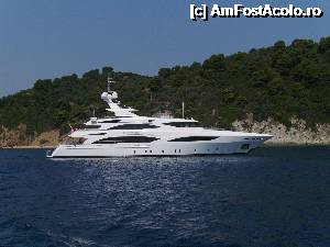 [P03] Yacht, din seria vaporaselor de lux vizibile in excursia optionala Skiathos.  » foto by alex16ss
 - 
<span class="allrVoted glyphicon glyphicon-heart hidden" id="av354367"></span>
<a class="m-l-10 hidden" id="sv354367" onclick="voting_Foto_DelVot(,354367,4735)" role="button">șterge vot <span class="glyphicon glyphicon-remove"></span></a>
<a id="v9354367" class=" c-red"  onclick="voting_Foto_SetVot(354367)" role="button"><span class="glyphicon glyphicon-heart-empty"></span> <b>LIKE</b> = Votează poza</a> <img class="hidden"  id="f354367W9" src="/imagini/loader.gif" border="0" /><span class="AjErrMes hidden" id="e354367ErM"></span>