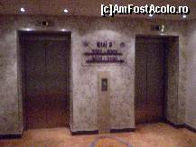 [P06] Bucuresti - pe hol la Rin Grand Hotel » foto by presario
 - 
<span class="allrVoted glyphicon glyphicon-heart hidden" id="av71805"></span>
<a class="m-l-10 hidden" id="sv71805" onclick="voting_Foto_DelVot(,71805,4737)" role="button">șterge vot <span class="glyphicon glyphicon-remove"></span></a>
<a id="v971805" class=" c-red"  onclick="voting_Foto_SetVot(71805)" role="button"><span class="glyphicon glyphicon-heart-empty"></span> <b>LIKE</b> = Votează poza</a> <img class="hidden"  id="f71805W9" src="/imagini/loader.gif" border="0" /><span class="AjErrMes hidden" id="e71805ErM"></span>