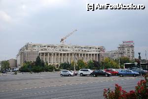 [P04] București, Rin Grand Hotel, evadare la Piața Victoriei » foto by unq
 - 
<span class="allrVoted glyphicon glyphicon-heart hidden" id="av473210"></span>
<a class="m-l-10 hidden" id="sv473210" onclick="voting_Foto_DelVot(,473210,4737)" role="button">șterge vot <span class="glyphicon glyphicon-remove"></span></a>
<a id="v9473210" class=" c-red"  onclick="voting_Foto_SetVot(473210)" role="button"><span class="glyphicon glyphicon-heart-empty"></span> <b>LIKE</b> = Votează poza</a> <img class="hidden"  id="f473210W9" src="/imagini/loader.gif" border="0" /><span class="AjErrMes hidden" id="e473210ErM"></span>