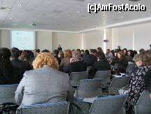 [P14] Sala de conferinta Geneva » foto by romanitzaa
 - 
<span class="allrVoted glyphicon glyphicon-heart hidden" id="av188854"></span>
<a class="m-l-10 hidden" id="sv188854" onclick="voting_Foto_DelVot(,188854,4737)" role="button">șterge vot <span class="glyphicon glyphicon-remove"></span></a>
<a id="v9188854" class=" c-red"  onclick="voting_Foto_SetVot(188854)" role="button"><span class="glyphicon glyphicon-heart-empty"></span> <b>LIKE</b> = Votează poza</a> <img class="hidden"  id="f188854W9" src="/imagini/loader.gif" border="0" /><span class="AjErrMes hidden" id="e188854ErM"></span>