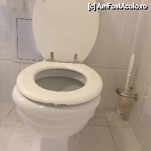 [P02] Asa arata un wc de 5* » foto by Bella.92
 - 
<span class="allrVoted glyphicon glyphicon-heart hidden" id="av599614"></span>
<a class="m-l-10 hidden" id="sv599614" onclick="voting_Foto_DelVot(,599614,4741)" role="button">șterge vot <span class="glyphicon glyphicon-remove"></span></a>
<a id="v9599614" class=" c-red"  onclick="voting_Foto_SetVot(599614)" role="button"><span class="glyphicon glyphicon-heart-empty"></span> <b>LIKE</b> = Votează poza</a> <img class="hidden"  id="f599614W9" src="/imagini/loader.gif" border="0" /><span class="AjErrMes hidden" id="e599614ErM"></span>