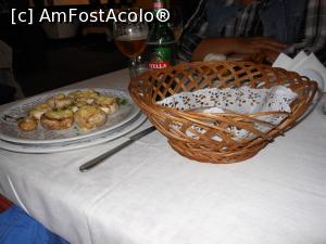 [P17] Hanu Ancuței - Turta bună, dar abia vizibilă în coș.  » foto by iulianic
 - 
<span class="allrVoted glyphicon glyphicon-heart hidden" id="av1011601"></span>
<a class="m-l-10 hidden" id="sv1011601" onclick="voting_Foto_DelVot(,1011601,4745)" role="button">șterge vot <span class="glyphicon glyphicon-remove"></span></a>
<a id="v91011601" class=" c-red"  onclick="voting_Foto_SetVot(1011601)" role="button"><span class="glyphicon glyphicon-heart-empty"></span> <b>LIKE</b> = Votează poza</a> <img class="hidden"  id="f1011601W9" src="/imagini/loader.gif" border="0" /><span class="AjErrMes hidden" id="e1011601ErM"></span>