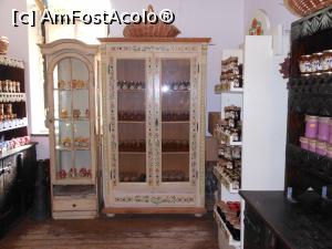 [P28] Hanu Ancuței - În cămara Ancuței.  » foto by iulianic
 - 
<span class="allrVoted glyphicon glyphicon-heart hidden" id="av1011612"></span>
<a class="m-l-10 hidden" id="sv1011612" onclick="voting_Foto_DelVot(,1011612,4745)" role="button">șterge vot <span class="glyphicon glyphicon-remove"></span></a>
<a id="v91011612" class=" c-red"  onclick="voting_Foto_SetVot(1011612)" role="button"><span class="glyphicon glyphicon-heart-empty"></span> <b>LIKE</b> = Votează poza</a> <img class="hidden"  id="f1011612W9" src="/imagini/loader.gif" border="0" /><span class="AjErrMes hidden" id="e1011612ErM"></span>