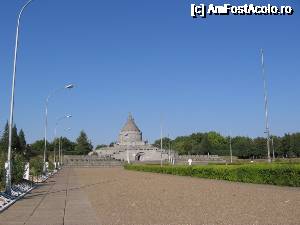 [P02] Mausoleul de la Mărășești - privire de ansamblu.  » foto by tata123 🔱
 - 
<span class="allrVoted glyphicon glyphicon-heart hidden" id="av686265"></span>
<a class="m-l-10 hidden" id="sv686265" onclick="voting_Foto_DelVot(,686265,4746)" role="button">șterge vot <span class="glyphicon glyphicon-remove"></span></a>
<a id="v9686265" class=" c-red"  onclick="voting_Foto_SetVot(686265)" role="button"><span class="glyphicon glyphicon-heart-empty"></span> <b>LIKE</b> = Votează poza</a> <img class="hidden"  id="f686265W9" src="/imagini/loader.gif" border="0" /><span class="AjErrMes hidden" id="e686265ErM"></span>