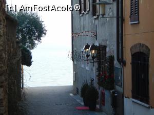 [P08] Straduta in Sirmione » foto by GabrielaG
 - 
<span class="allrVoted glyphicon glyphicon-heart hidden" id="av741279"></span>
<a class="m-l-10 hidden" id="sv741279" onclick="voting_Foto_DelVot(,741279,4749)" role="button">șterge vot <span class="glyphicon glyphicon-remove"></span></a>
<a id="v9741279" class=" c-red"  onclick="voting_Foto_SetVot(741279)" role="button"><span class="glyphicon glyphicon-heart-empty"></span> <b>LIKE</b> = Votează poza</a> <img class="hidden"  id="f741279W9" src="/imagini/loader.gif" border="0" /><span class="AjErrMes hidden" id="e741279ErM"></span>