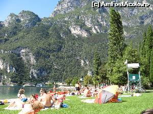 [P24] Plaja din Riva, lacul Garda » foto by vlado2
 - 
<span class="allrVoted glyphicon glyphicon-heart hidden" id="av548478"></span>
<a class="m-l-10 hidden" id="sv548478" onclick="voting_Foto_DelVot(,548478,4749)" role="button">șterge vot <span class="glyphicon glyphicon-remove"></span></a>
<a id="v9548478" class=" c-red"  onclick="voting_Foto_SetVot(548478)" role="button"><span class="glyphicon glyphicon-heart-empty"></span> <b>LIKE</b> = Votează poza</a> <img class="hidden"  id="f548478W9" src="/imagini/loader.gif" border="0" /><span class="AjErrMes hidden" id="e548478ErM"></span>