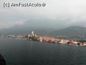 [P01] Malcesine văzut de pe vapor » foto by danutza_ang
 - 
<span class="allrVoted glyphicon glyphicon-heart hidden" id="av1120245"></span>
<a class="m-l-10 hidden" id="sv1120245" onclick="voting_Foto_DelVot(,1120245,4749)" role="button">șterge vot <span class="glyphicon glyphicon-remove"></span></a>
<a id="v91120245" class=" c-red"  onclick="voting_Foto_SetVot(1120245)" role="button"><span class="glyphicon glyphicon-heart-empty"></span> <b>LIKE</b> = Votează poza</a> <img class="hidden"  id="f1120245W9" src="/imagini/loader.gif" border="0" /><span class="AjErrMes hidden" id="e1120245ErM"></span>