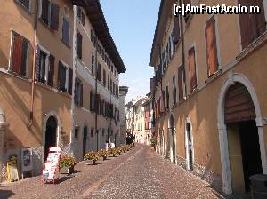 [P20] Strada in Gargnano » foto by Aurici
 - 
<span class="allrVoted glyphicon glyphicon-heart hidden" id="av673537"></span>
<a class="m-l-10 hidden" id="sv673537" onclick="voting_Foto_DelVot(,673537,4749)" role="button">șterge vot <span class="glyphicon glyphicon-remove"></span></a>
<a id="v9673537" class=" c-red"  onclick="voting_Foto_SetVot(673537)" role="button"><span class="glyphicon glyphicon-heart-empty"></span> <b>LIKE</b> = Votează poza</a> <img class="hidden"  id="f673537W9" src="/imagini/loader.gif" border="0" /><span class="AjErrMes hidden" id="e673537ErM"></span>