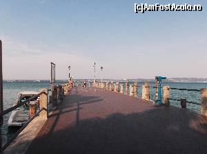 [P51] Portul din Sirmione » foto by Aurici
 - 
<span class="allrVoted glyphicon glyphicon-heart hidden" id="av673583"></span>
<a class="m-l-10 hidden" id="sv673583" onclick="voting_Foto_DelVot(,673583,4749)" role="button">șterge vot <span class="glyphicon glyphicon-remove"></span></a>
<a id="v9673583" class=" c-red"  onclick="voting_Foto_SetVot(673583)" role="button"><span class="glyphicon glyphicon-heart-empty"></span> <b>LIKE</b> = Votează poza</a> <img class="hidden"  id="f673583W9" src="/imagini/loader.gif" border="0" /><span class="AjErrMes hidden" id="e673583ErM"></span>